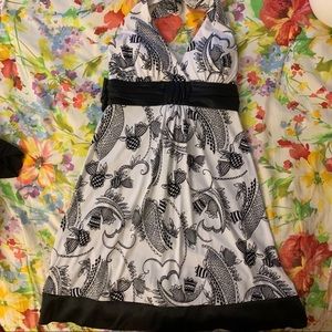 💃🏻24hr DRESS SALE!💃🏻 Fun &formal Halter Sundress